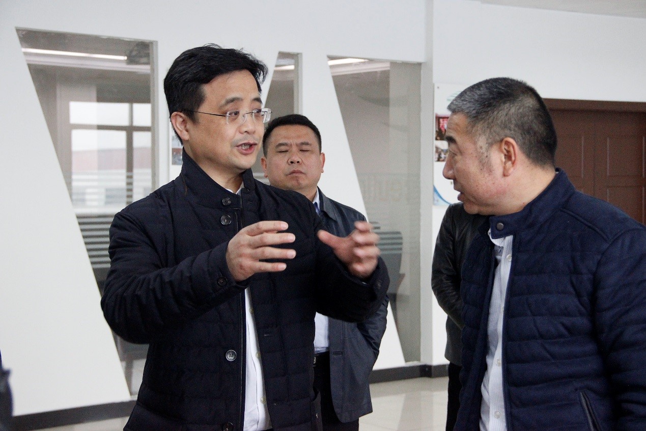张贺文常务副市长调研希尔药业
